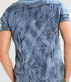 市场上装-衬衫-时尚男装衬衫