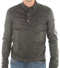 市场上装-夹克-时尚男装夹克