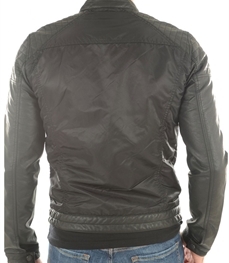 市场上装-夹克-时尚男装夹克