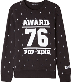 市场上装-卫衣-时尚男装卫衣