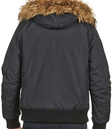 市场上装-夹克-时尚男装夹克