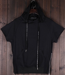 市场上装-T恤-时尚男装t恤