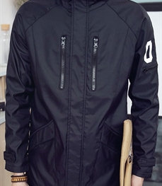 市场上装-中长外套-时尚男装中长外套