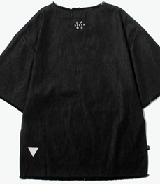 市场上装-T恤-休闲男装t恤