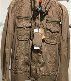 市场上装-皮衣-休闲男装皮衣