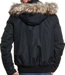 市场上装-夹克-时尚男装夹克