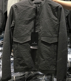 市场上装-夹克-（实拍）时尚男装夹克