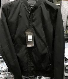 市场上装-夹克-（实拍）时尚男装夹克