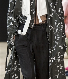 市场上装-大衣-时尚商务大衣