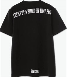 市场上装-T恤-休闲男装t恤