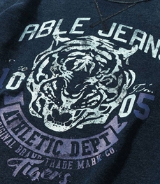 市场上装-卫衣-休闲男装卫衣