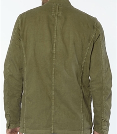 市场上装-夹克-时尚男装夹克