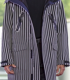 市场上装-大衣-时尚商务大衣