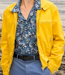 市场上装-夹克-时尚商务夹克