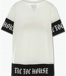 市场上装-T恤-休闲男装t恤