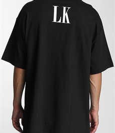 市场上装-T恤-时尚男装t恤