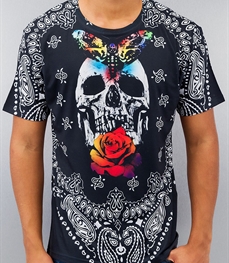 市场上装-T恤-时尚男装t恤