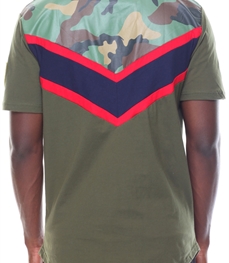 市场上装-T恤-时尚男装t恤