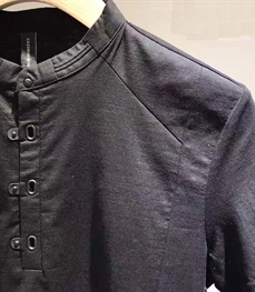 市场上装-T恤-时尚男装t恤