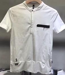 市场上装-T恤-时尚男装t恤