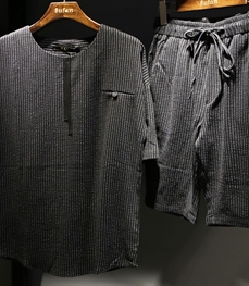 市场上装-套装-休闲男装套装