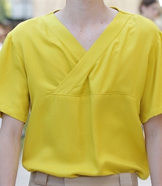 市场上装-T恤-时尚商务t恤