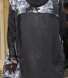 市场上装-大衣-时尚商务大衣