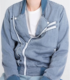 市场上装-夹克-休闲男装夹克