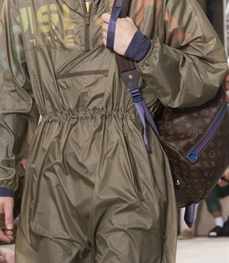 市场上装-大衣-时尚商务大衣