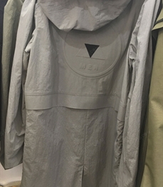 市场上装-中长外套-（实拍）时尚男装中长外套