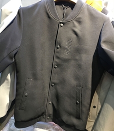 市场上装-夹克-（实拍）时尚男装夹克