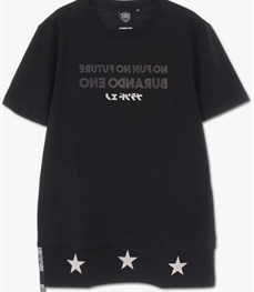 市场上装-T恤-休闲男装t恤