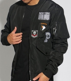 市场上装-夹克-时尚男装夹克