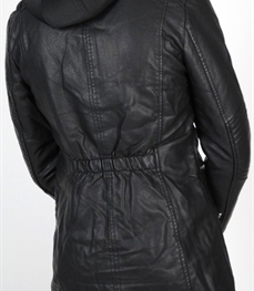 市场上装-皮衣-时尚男装皮衣