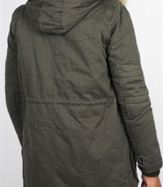 市场上装-棉衣/羽绒服-时尚男装棉服