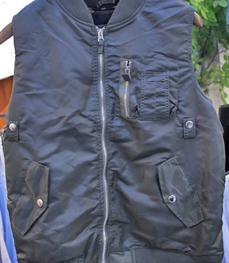 市场上装-马夹-休闲男装马甲