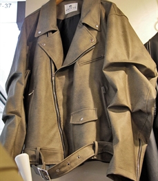 市场上装-皮衣-休闲男装皮衣