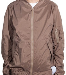 市场上装-夹克-时尚男装夹克