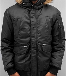 市场上装-棉衣/羽绒服-时尚男装棉服