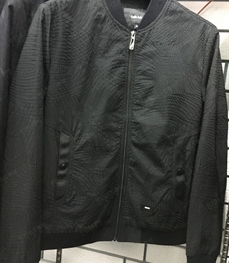 市场上装-夹克-（实拍）时尚商务夹克