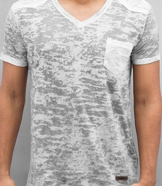 市场上装-T恤-时尚男装t恤