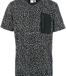 市场上装-T恤-休闲男装t恤