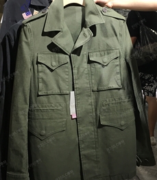 市场上装-大衣-（实拍）时尚商务大衣