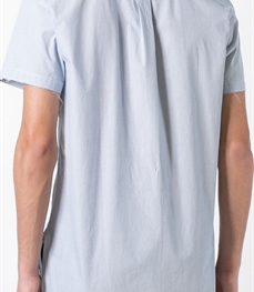 市场上装-衬衫-休闲男装衬衫