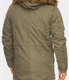 市场上装-中长外套-休闲男装中长外套