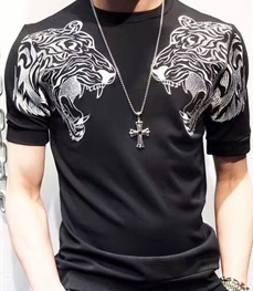 市场上装-T恤-时尚男装t恤