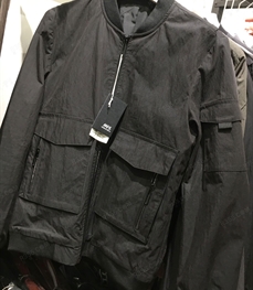 市场上装-夹克-（实拍）时尚男装夹克