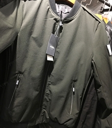 市场上装-夹克-（实拍）时尚男装夹克
