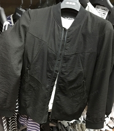 市场上装-夹克-（实拍）时尚男装夹克