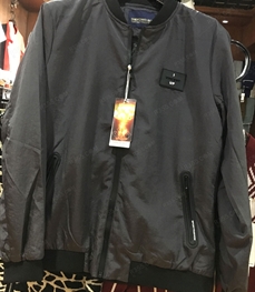 市场上装-夹克-（实拍）时尚男装夹克